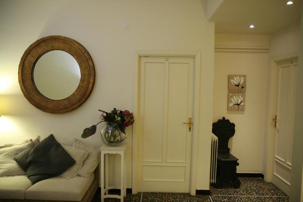 Hotel Gabbiano Аласио Екстериор снимка