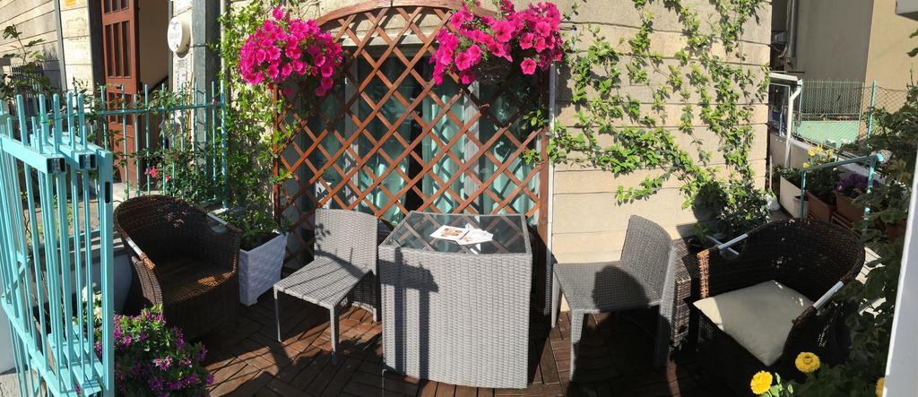 Hotel Gabbiano Аласио Екстериор снимка