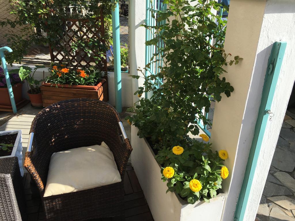 Hotel Gabbiano Аласио Екстериор снимка
